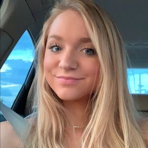 Meet your Posher, Brooke